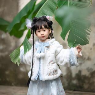 新月加绒两件套女童汉服公主儿童冬款明制宋代国风高端过年服保暖
