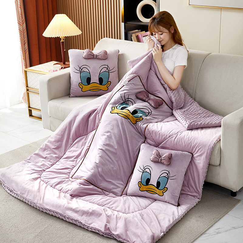 立体抱枕被子两用豆豆绒汽车靠垫枕头被折叠办公室沙发午休空调被