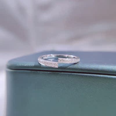 18K白金排钻戒指750戒托