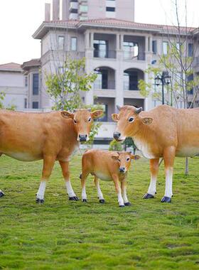 户外仿真大型黄牛玻璃钢雕塑草坪黑牛模型西门塔尔牛园林景观装饰