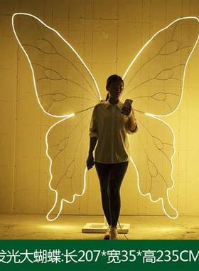 云朵秋千座椅雕塑园区红发秋千园艺摆设爱心雕塑拍照摆件彩虹花园