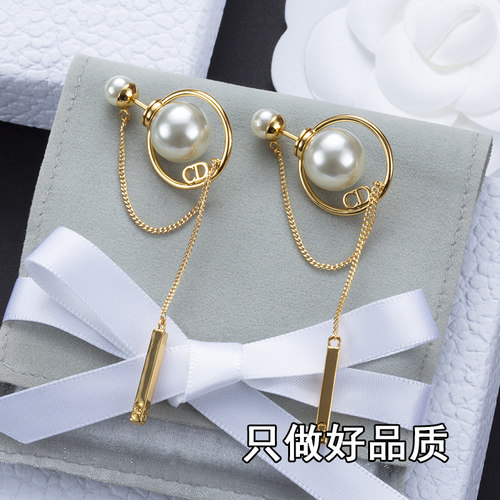 新款珍珠轻奢复古女高级感耳环