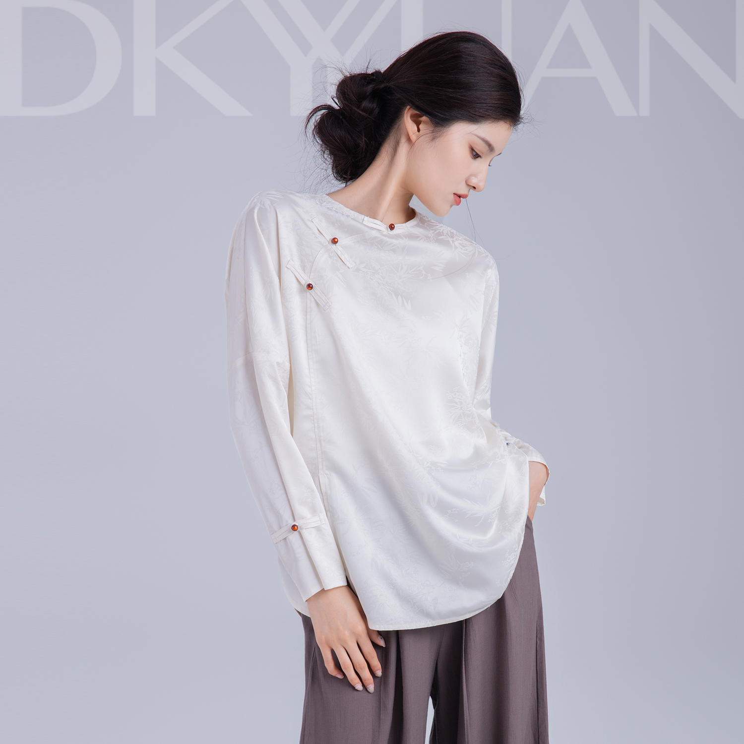 豆蔻依缘现代舞练功服新中式长袖衬衫宽松显瘦舞蹈服中国舞演出服