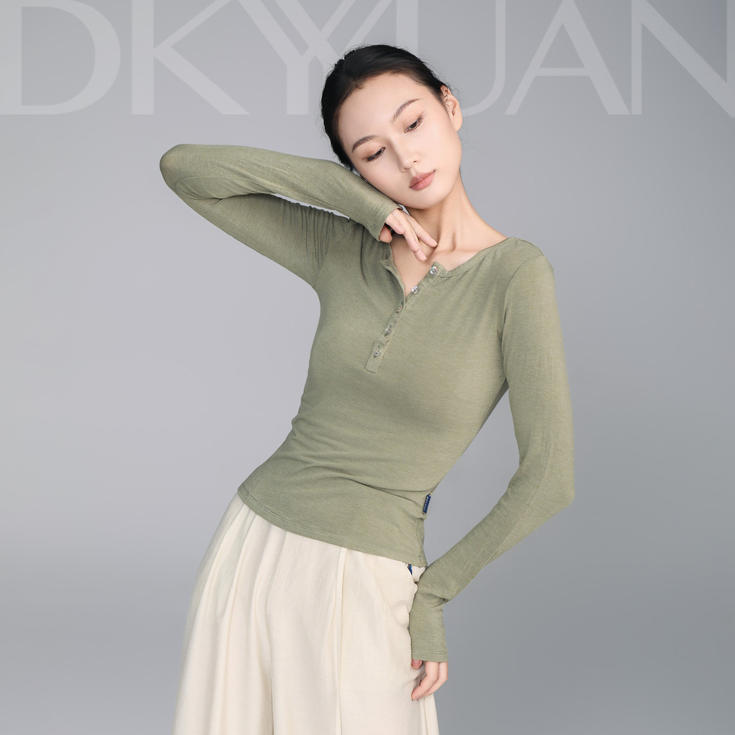 豆蔻依缘现代舞练功服修身显瘦中袖上衣T恤日常可穿舞蹈服形体服图片