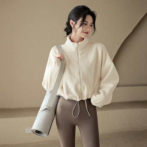 新款加厚运动外套女秋冬季保暖双面绒瑜伽服时尚健身长袖上衣 - 封面