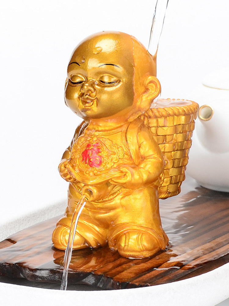 茶宠小人尿童变色尿娃喷水摆件茶童和尚茶桌饰品撒尿小孩搞笑茶具