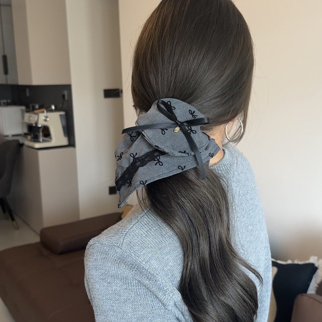 灰色格雷系蝴蝶结大肠发圈女