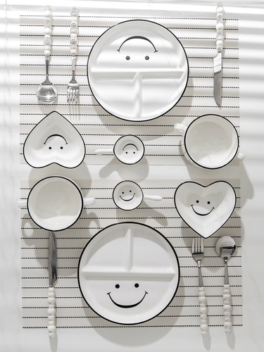 Четырех -летний магазин более 20 цветов и улыбки лица Детский завтрак