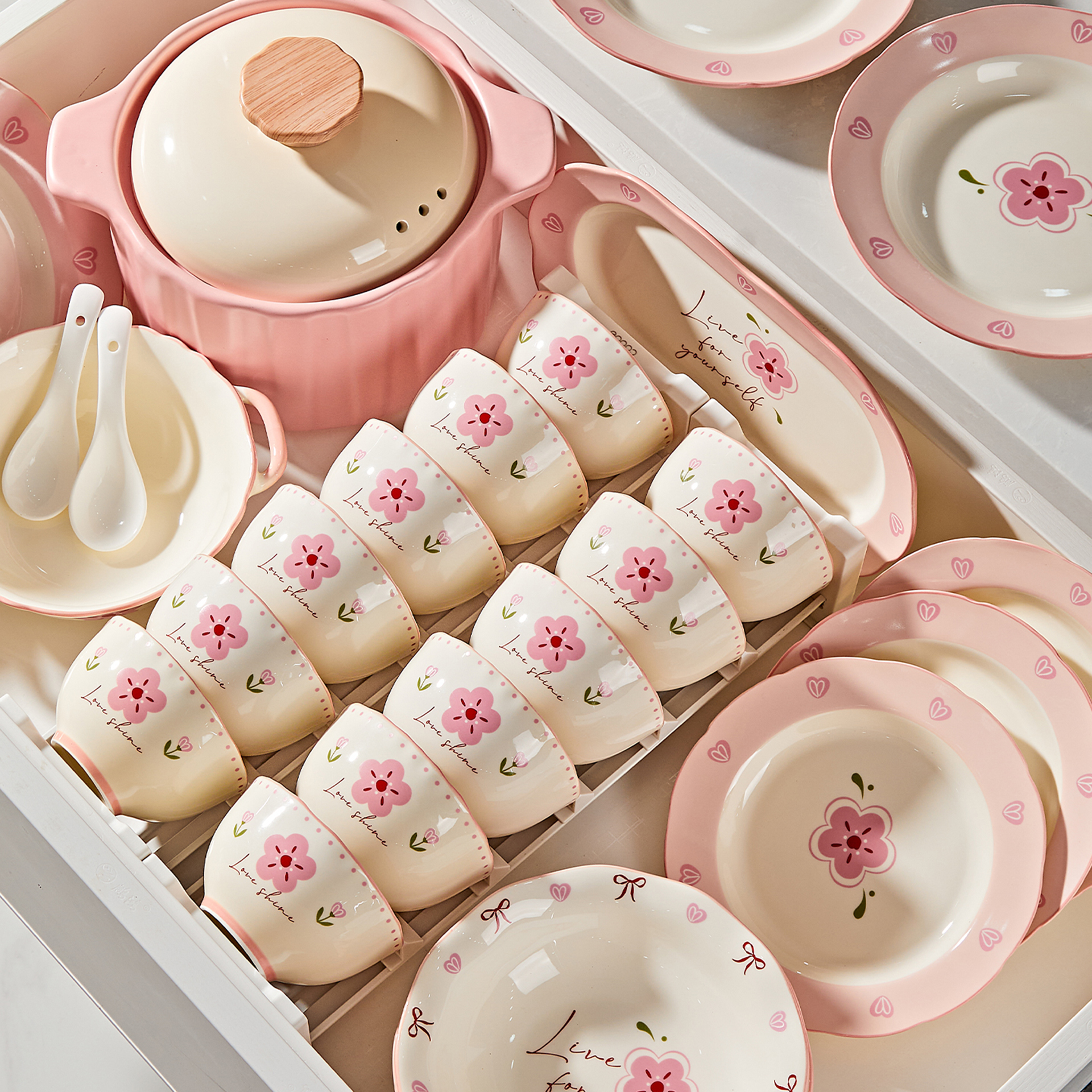 清新设计款餐盘高颜值超出片