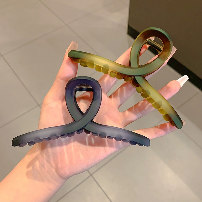 13m高级感磨砂大号抓夹慵懒风