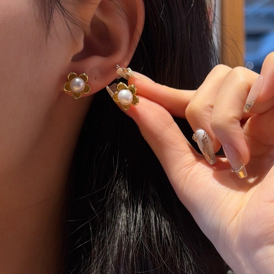 十里间【真珍珠｜金盏花】甜美小清新淡水珍珠花朵耳钉百搭耳环