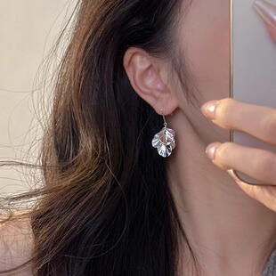 十里间【闪光片】法式仙气亮晶晶氛围感耳环百搭流苏耳饰