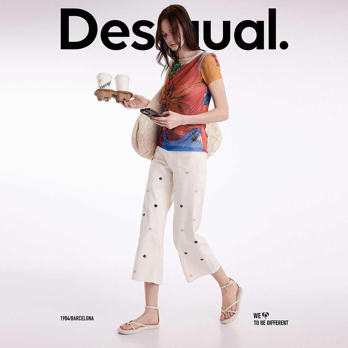 【呼呼专享】Desigual直筒彩色四叶草刺绣白色8分女士牛仔裤