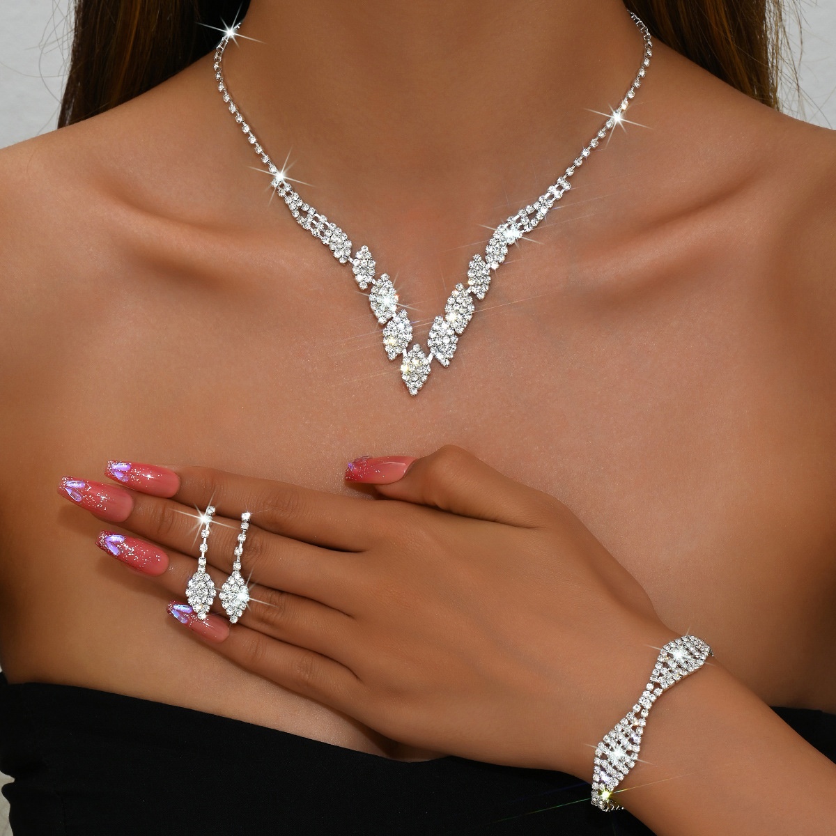 满钻爆闪水滴流苏项链夏季小众设计感轻奢锁骨链高级感套装