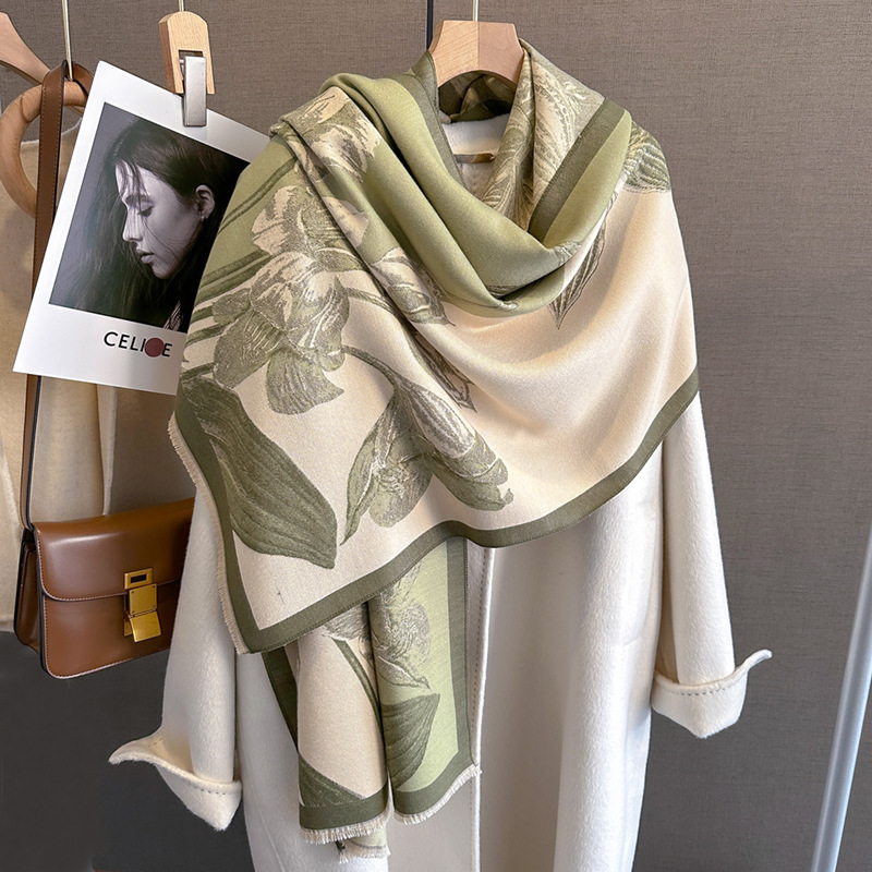 旅游大披肩女仿羊绒外搭围巾斗篷印花花纹流苏空调房披风毯秋冬