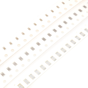 0402 0.1uF 0.22 0.33 0.47 1 2.2 4.7 10 22 47 100pF 贴片电容