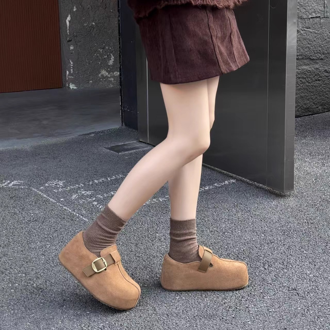 艾模儿女鞋厚底卡皮巴拉羊羔毛勃肯女鞋女一脚蹬加绒勃肯鞋女鞋