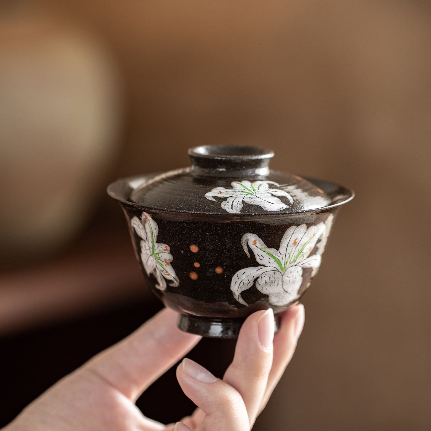 蕴华堂手绘白百合撇口盖碗茶杯陶瓷泡茶杯办公家用不烫手泡茶碗