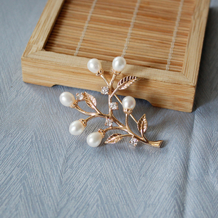 鸿音原创设计琼芳胸针珍珠时尚大气水钻胸花别针配饰汉服古典旗袍