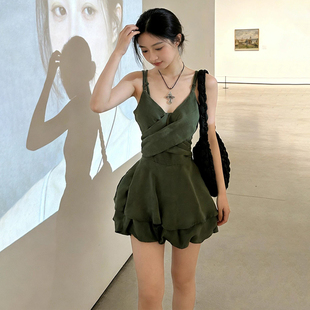 性感辣妹绿色吊带连衣裙子女夏季 小个子收腰显瘦a字短裙 2026新款