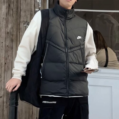 NIKE/耐克冬季男女羽绒马甲背心Storm-FIT保暖拒风夹克FB8184-010