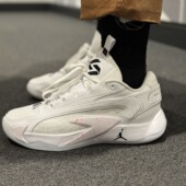 Nike 缓震篮球鞋 Jordan 耐克 男子 Luka 东契奇2代 DX9012