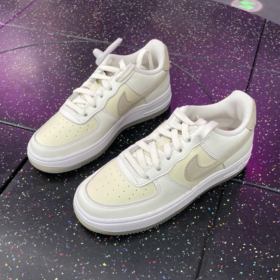 NIKE/耐克Air Force 1 GS 低帮舒适百搭防滑耐磨板鞋 HF5349-100