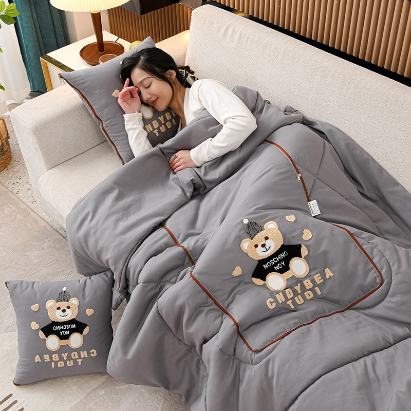 汽车抱枕被子两用新款四季通用车载多功能靠枕靠车内折叠毯空调被