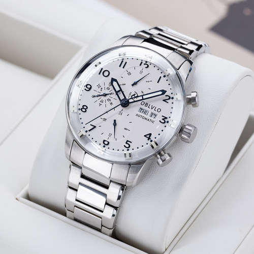 欧宝罗飞行员系列多功能腕表