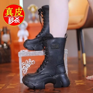 品牌真皮内增高中筒靴女2025新款秋冬英伦风网红爆款小个子马丁靴