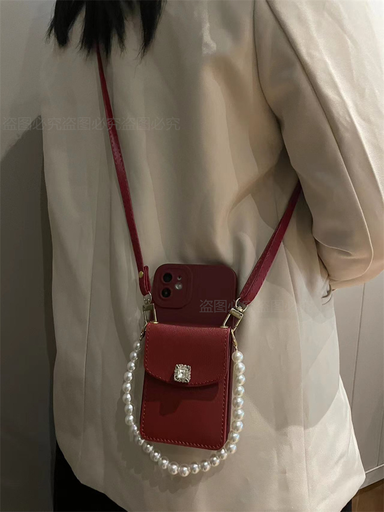 酒红轻奢水钻零钱包适用iPhone14promax手机壳13/12/11新款7plus苹果XSE2斜挎Xr背带挂绳8p全包6sp硅胶mini