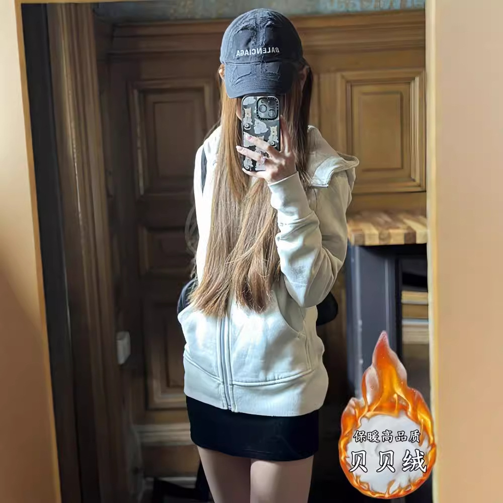 抖音质量曼巴棉加绒修身卫衣短款外套女2025秋冬显瘦连帽运动上衣
