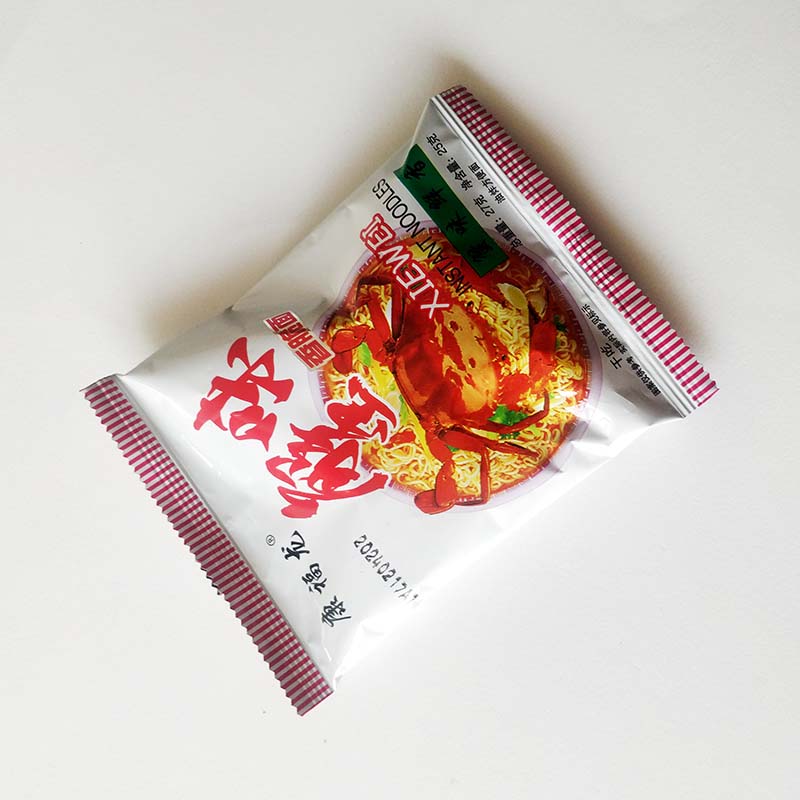 康福龙蟹味干脆面80年代怀旧干吃面掌上脆蟹皇香脆面网红掌心脆