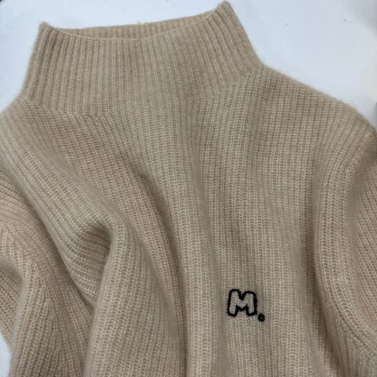 T井姐妹【半高山羊绒】设计感精致100山羊绒毛衣MY2511-W25836