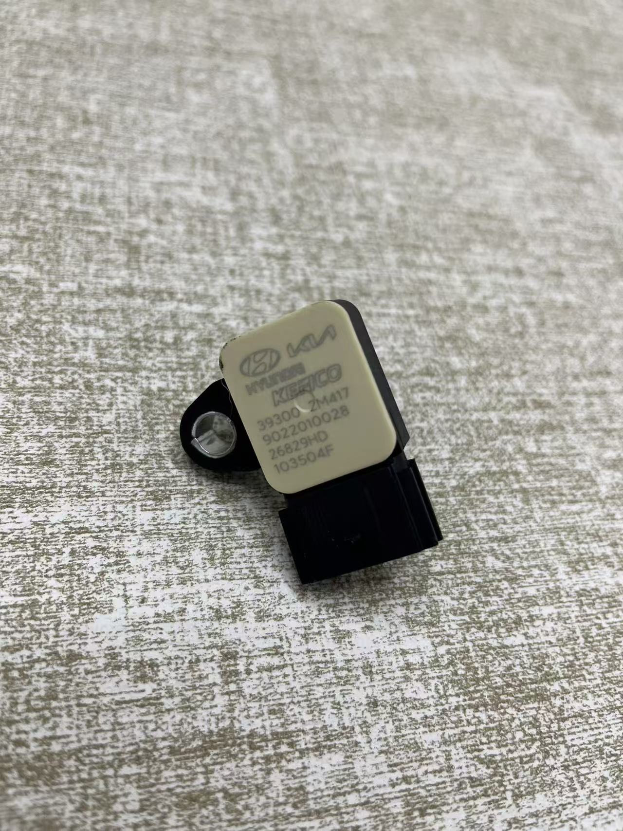 适用于全新名图菲斯塔K5凯酷库斯途途胜L索十领动进气压力传感器