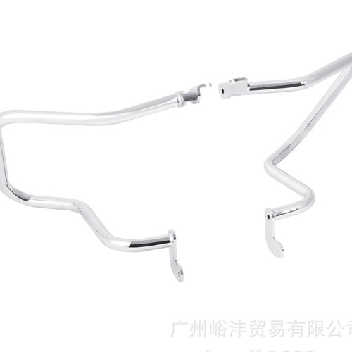 适用宝马新款R18B R18TC边箱保险杠后边箱护杠边箱围架2021-24