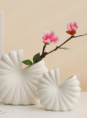 白色北欧异形陶瓷花瓶三件套水培鲜花干花客厅插花摆件家居装饰品
