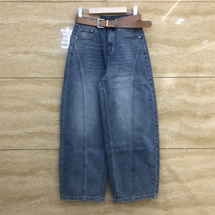 红提子HTZ66035弧形褶皱杠条设计光板纯色百搭弯刀宽松春装牛仔裤