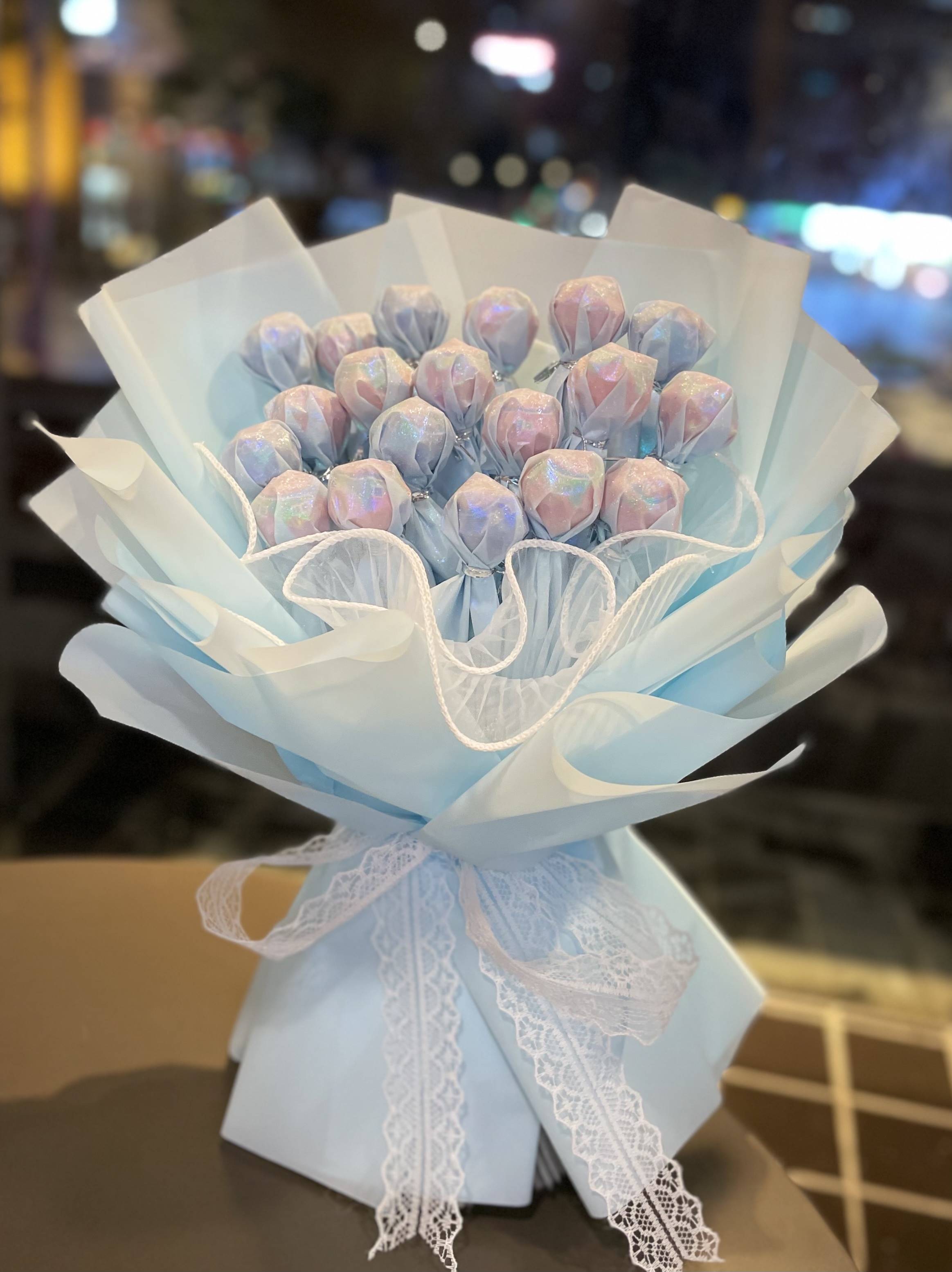 棒棒糖花束生日礼物成品玫瑰花棒棒糖花束手捧成品送女友送男友