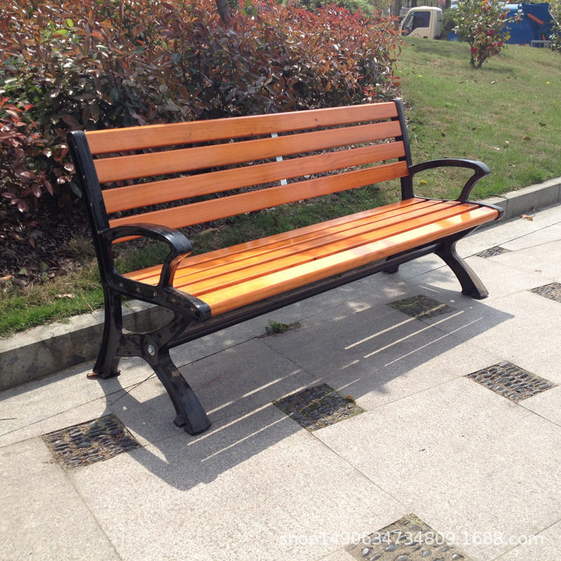 6601蓝麦铸铁脚防腐木厂家直销 户外公园长椅广场休闲长凳子