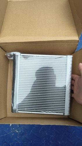 适用本田飞度锋范GK5/GJ6/8/GM6/RU1/5/ GK5/GJ6/GM6/RU1蒸发器芯