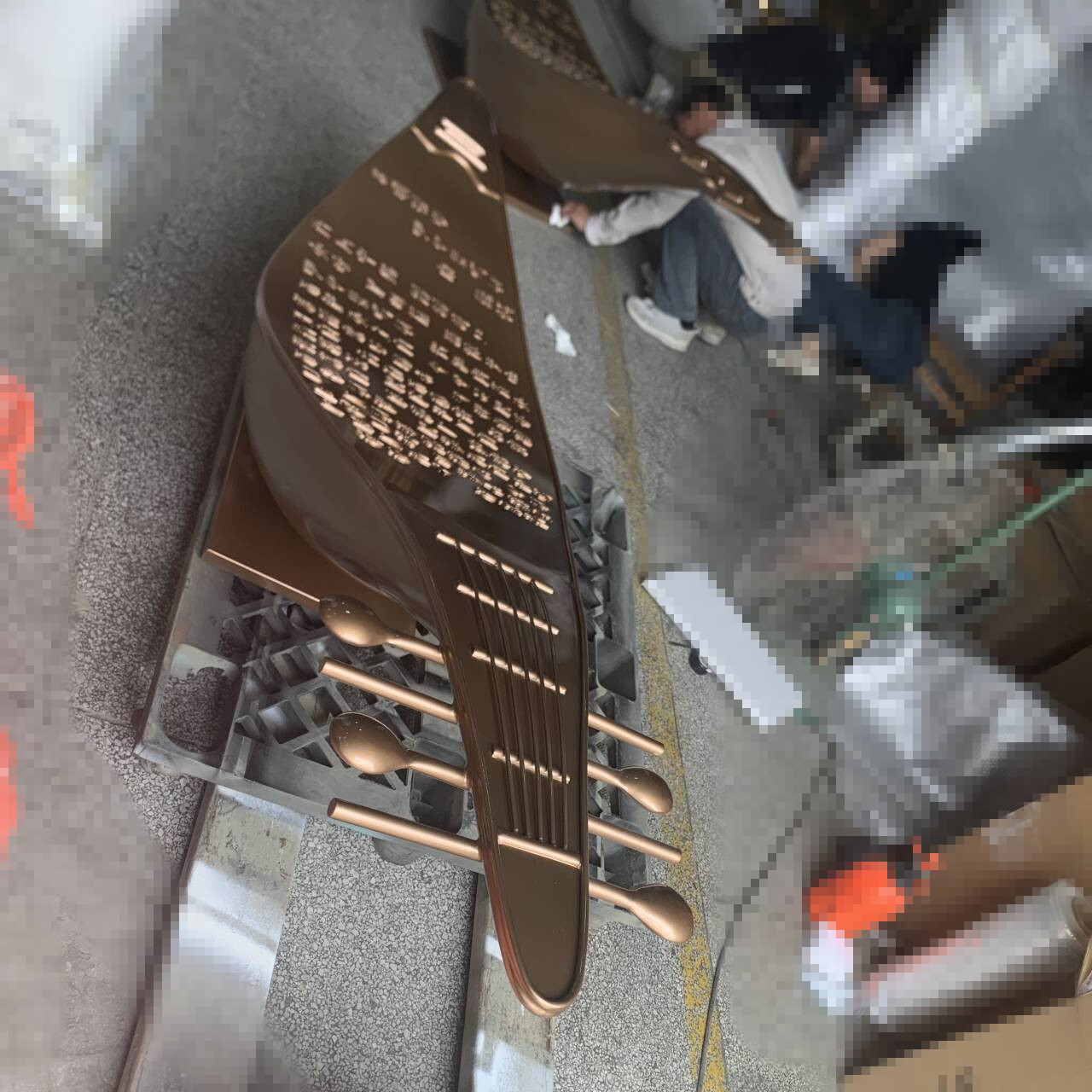 接来图定制新中式不锈钢琵琶雕塑 样板房软装 电镀古铜色艺术摆件