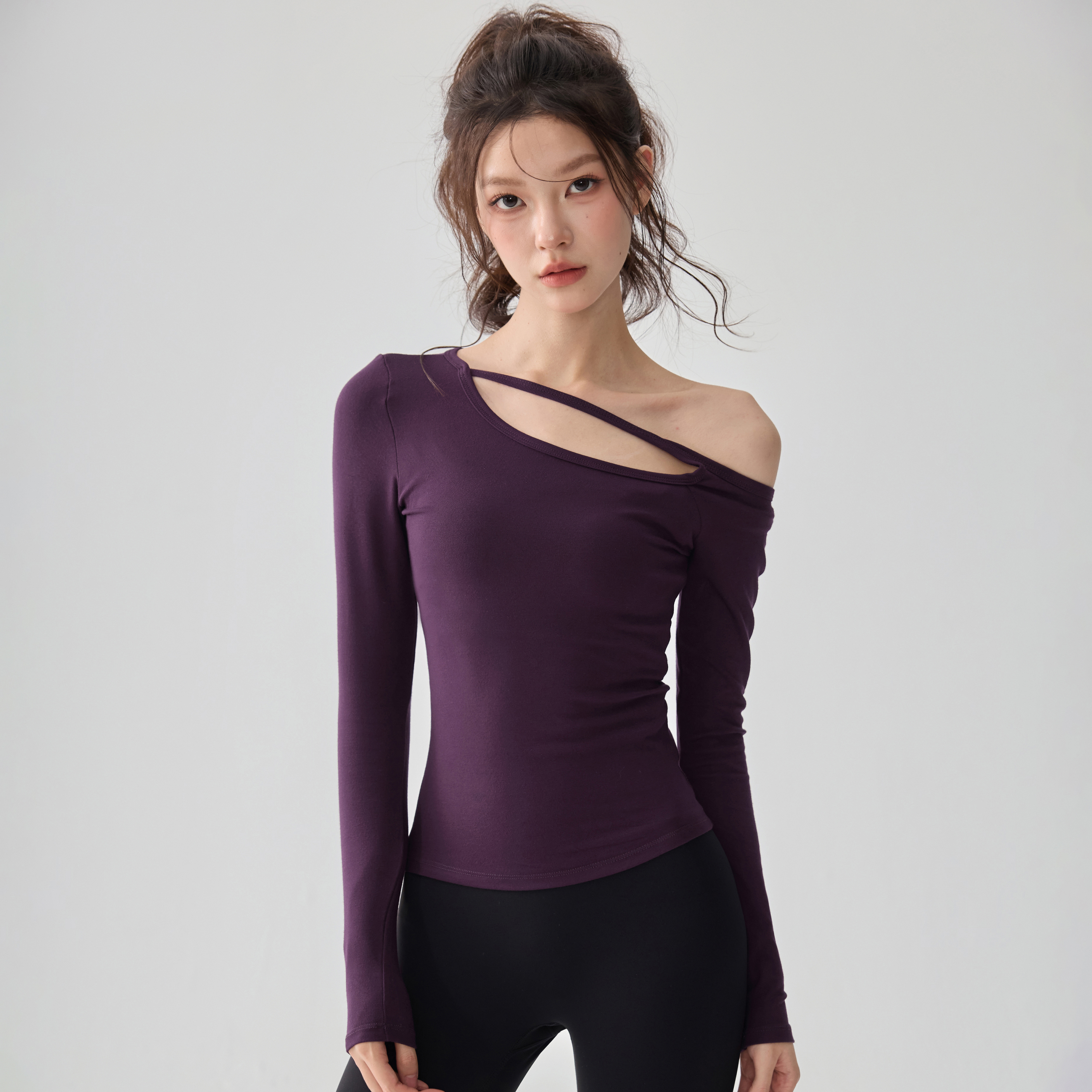 2025新款瑜伽服女镂空长袖普拉提T恤斜肩上衣修身显瘦运动健身T恤