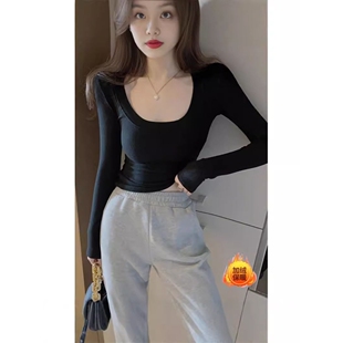 秋冬超火加绒加厚修身纯色U领长袖t恤女大低领紧身内搭短款打底衫