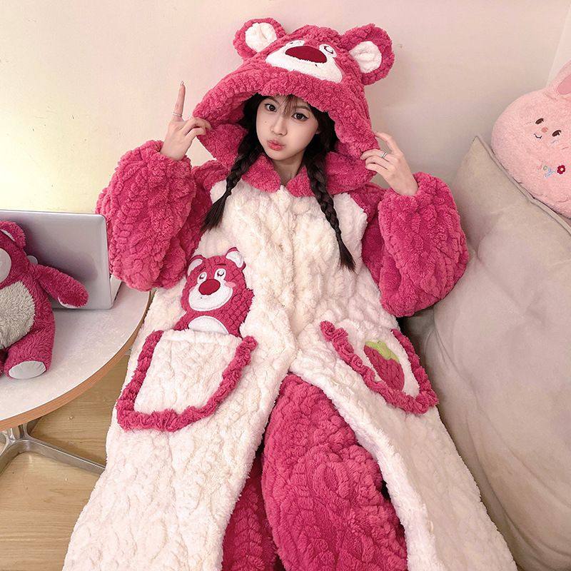睡袍女秋冬季珊瑚绒加绒加厚三层夹棉冬天新款连帽保暖睡衣家居服