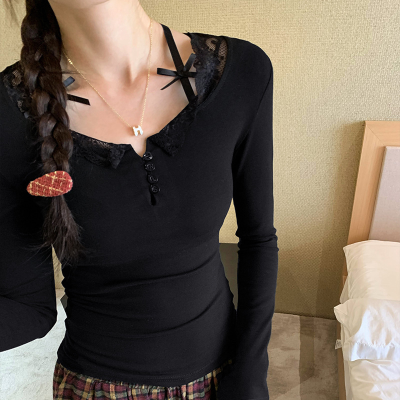 折扣设计感蕾丝拼接半排纽扣薄款长袖T恤女秋新款内搭打底衫