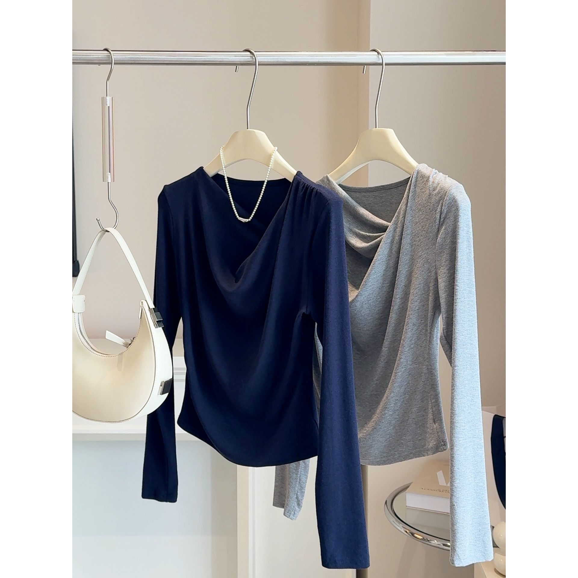 荡领设计感褶皱长袖针织T恤女2025秋新款纯色修身显瘦打底衫上衣