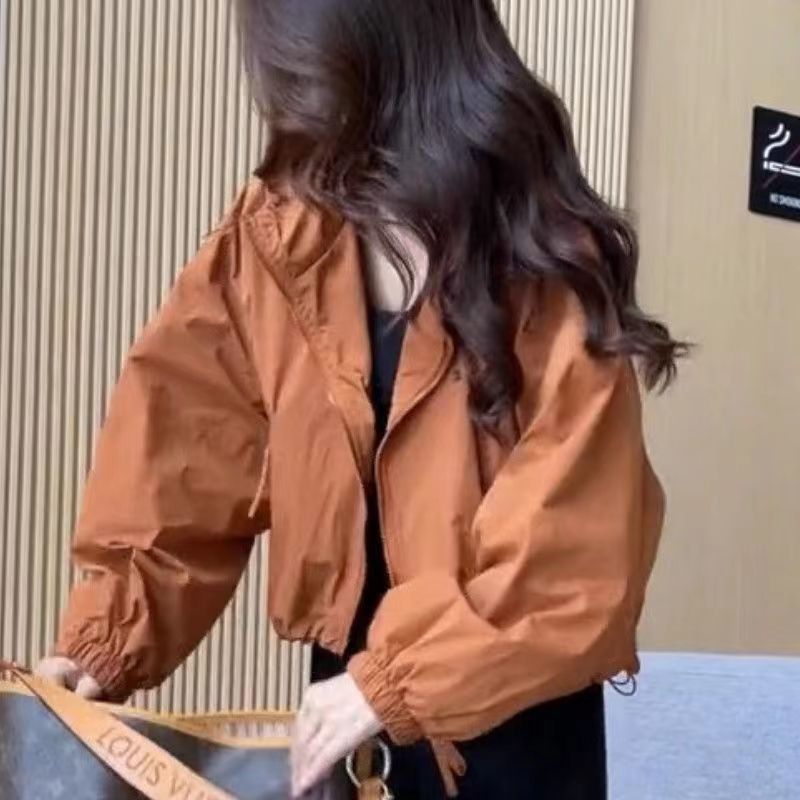 连帽冲锋衣女短款外套春秋新款小个子休闲百搭洋气夹克外套上衣