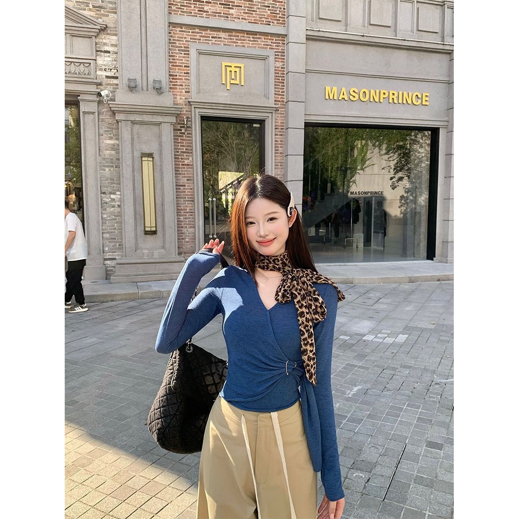 纯欲辣妹性感v领上衣女秋冬收腰绑带长袖t恤设计感修身打底衫内搭