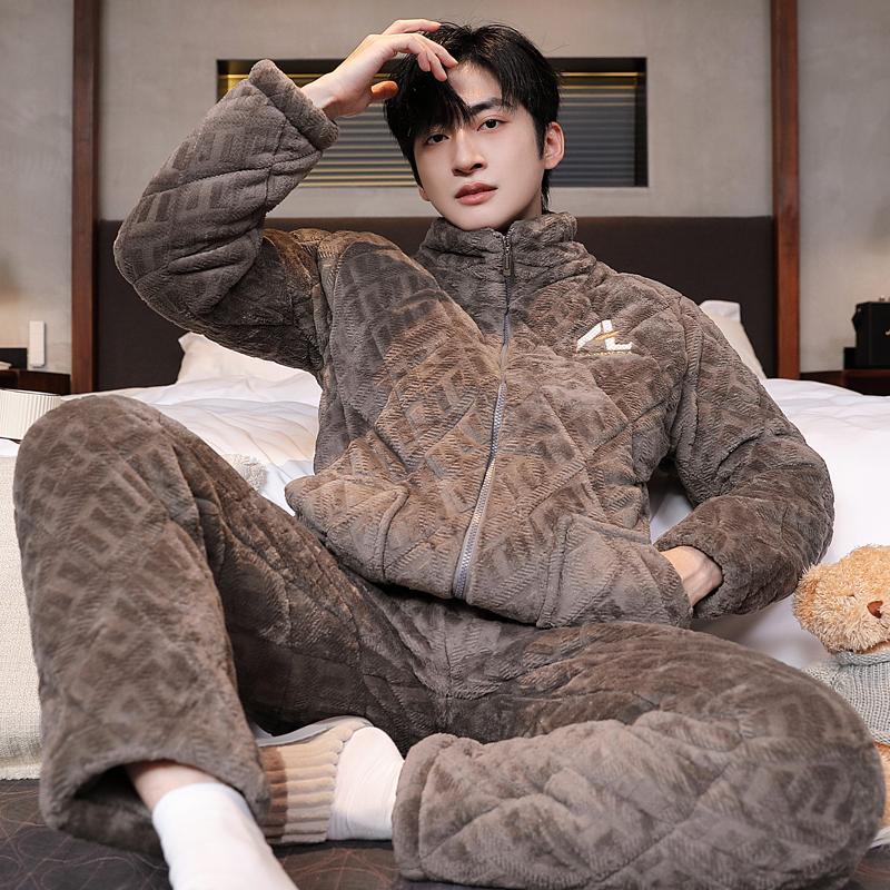 三层夹棉加厚睡衣男冬季珊瑚绒爸爸拉链加绒超保暖外穿家居服套装